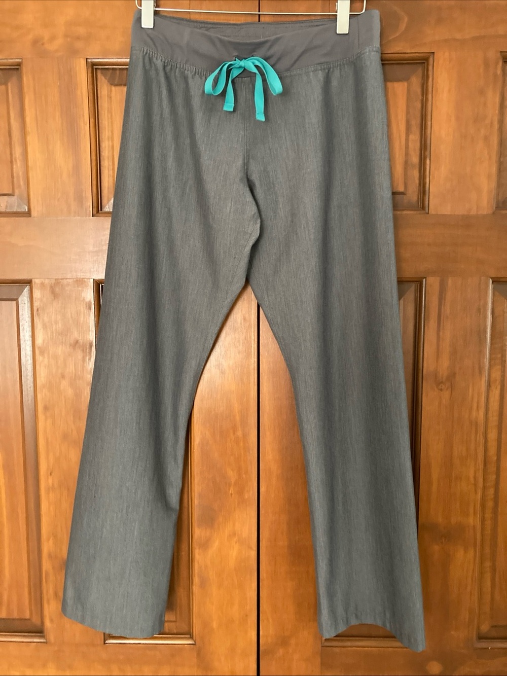 Figs technical collection uniform scrub gray straight leg pants women’s size XS